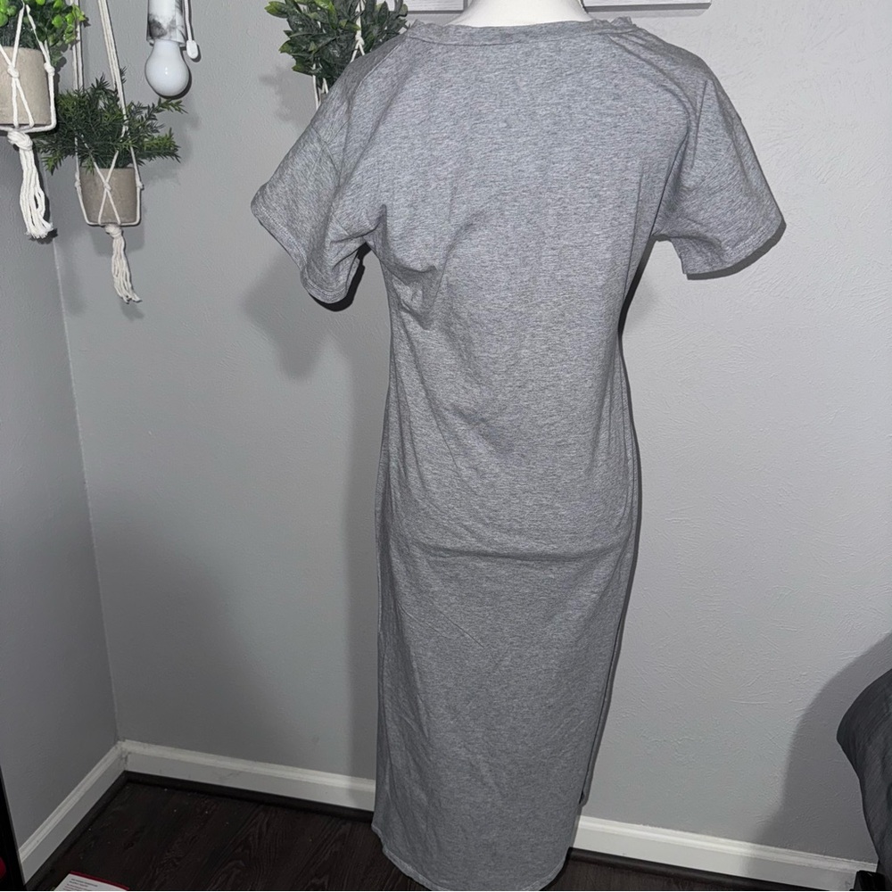 Fashion Nova Women’s Gray FAMOUS CITY 1987 Maxi Dress Size Small - Picture 3 of 13
